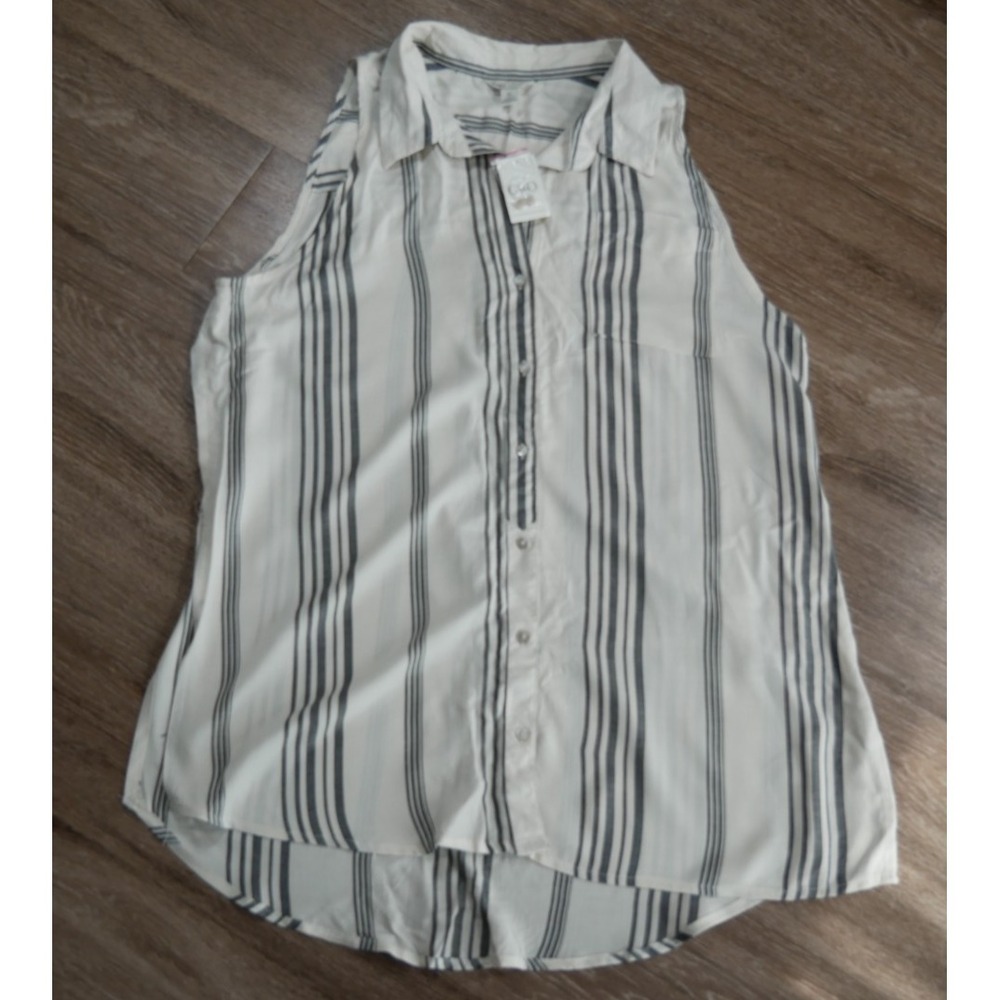 Cato Womens XL Sleeveless Button‎ Down Shirt Grey White Striped High Low Blouse
